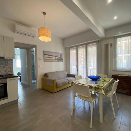 Gianluca Apartments 7 Финале Лигуре Екстериор снимка